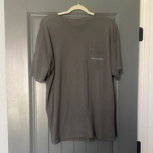 Coastal Cotton size L T shirt